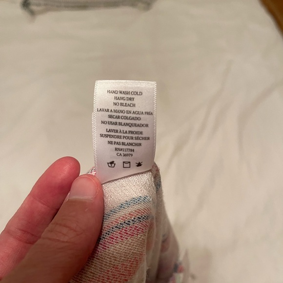 Women’s Rails Button Down - Picture 5 of 6